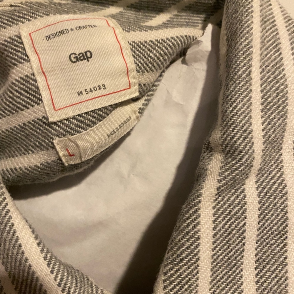Gap striped gray dress shirt Large